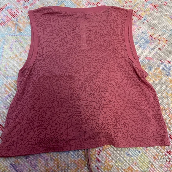 Lululemon top - Picture 3 of 5